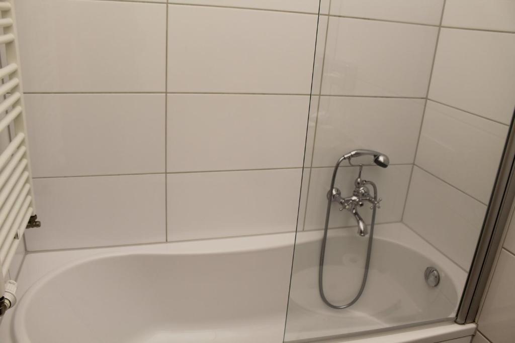 Ringhotel Schwarzer Baer Wittenberg Pokoj fotografie